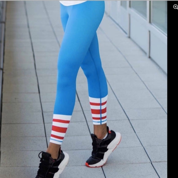 ZYIA Pants - Zyia Active Freedom Light n Tight 7/8 Leggings
